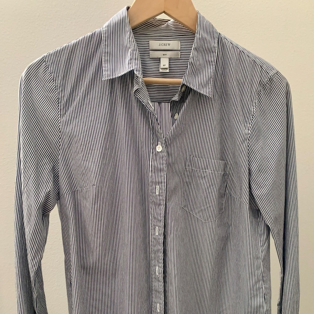J. Crew J CREW Navy & White Stripe BOYFRIEND Fit Button-down Shirt SZ Petite 6P